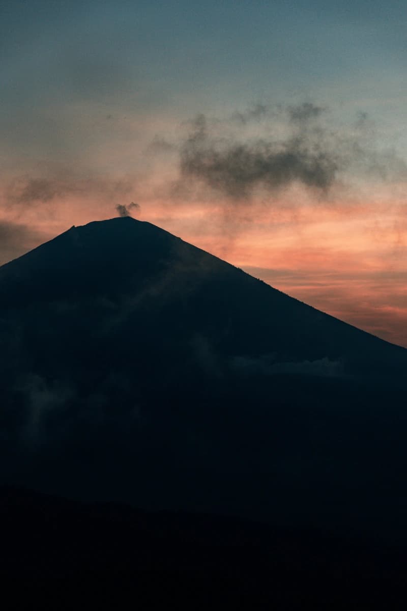 Sunrise Volcano Trekking: Mt. Batur, Bali — photo 3