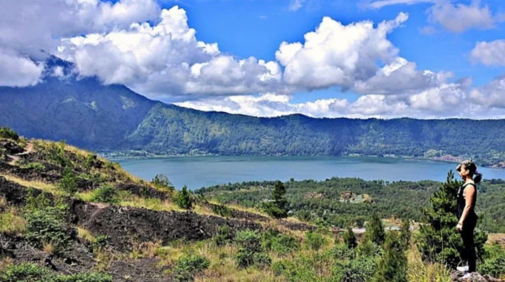 Jungle Trek & Caldera Camping — photo 4