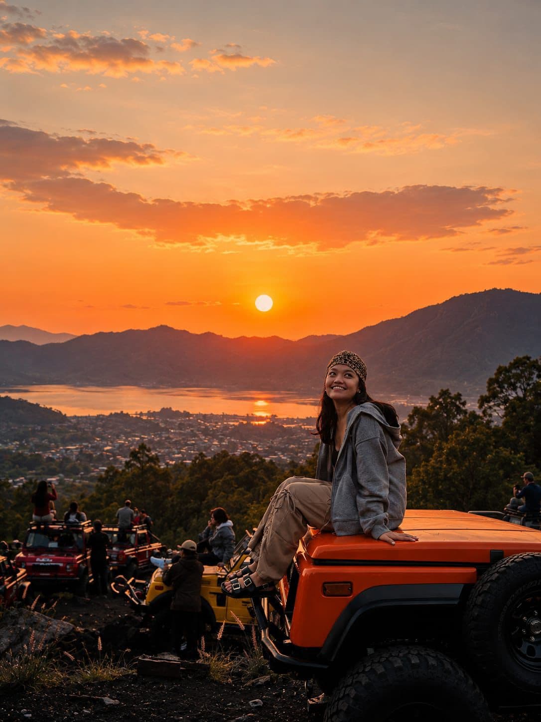 Trekking vs. Jeep Tour: Which Way to See Mount Batur