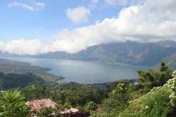 Jungle Trek & Caldera Camping — photo 3