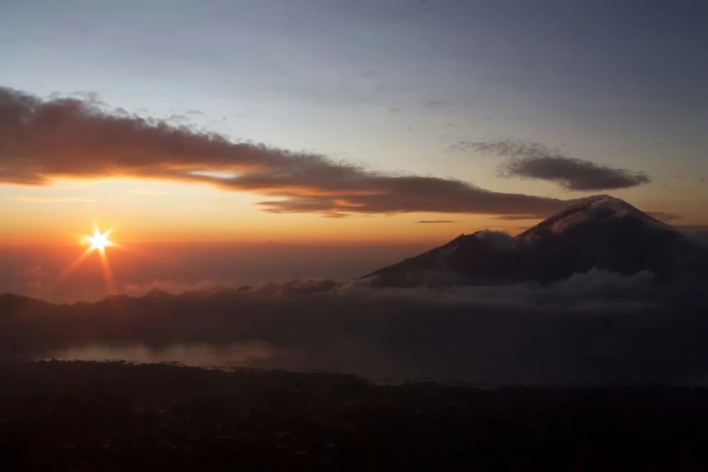 Kintamani weather and seasons with scenic view of Mount Batur, ideal for trekking in Bali